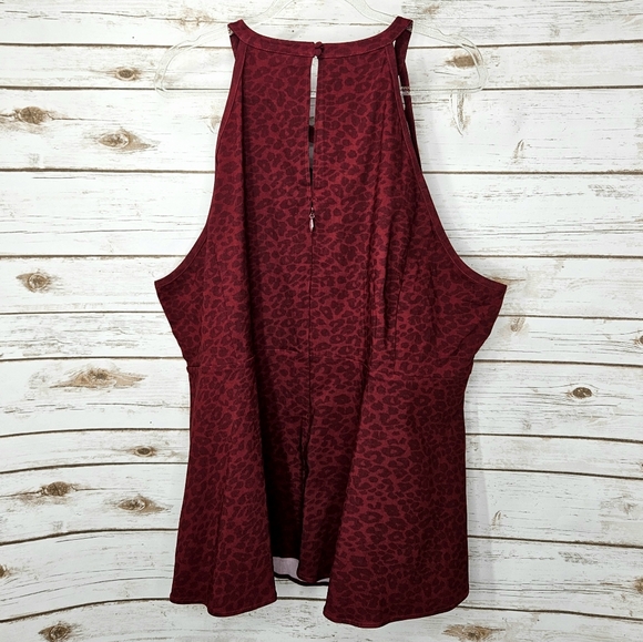 Torrid Red Leo Print Bangel Top Size 5= NWT - Picture 4 of 7